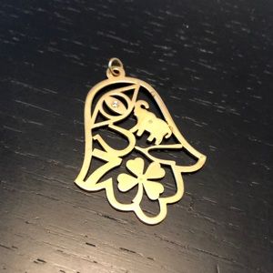 🌟Gold Hamsa pendant